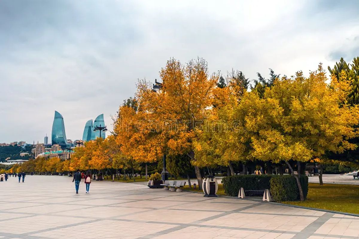 سفری به آذربایجان در پاییز